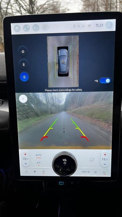 FORD MUSTANG MACH-E 2023