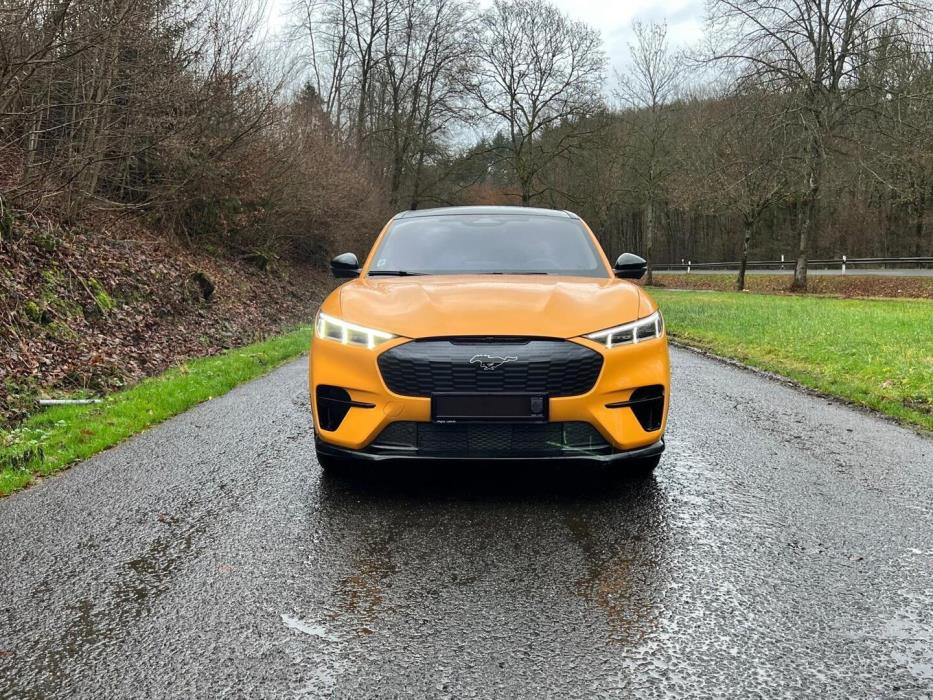 FORD MUSTANG MACH-E 2023