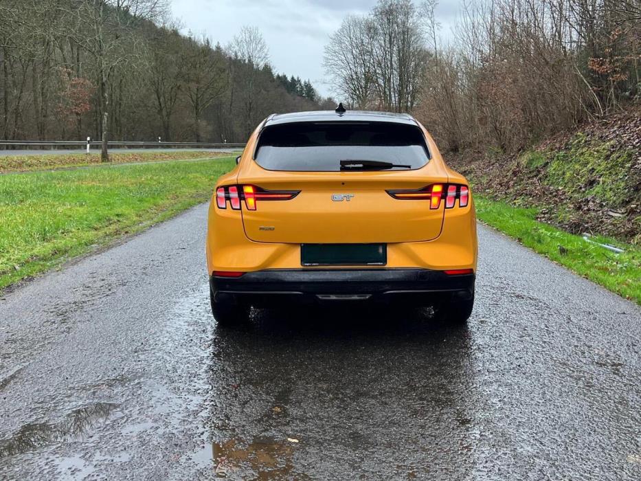 FORD MUSTANG MACH-E 2023