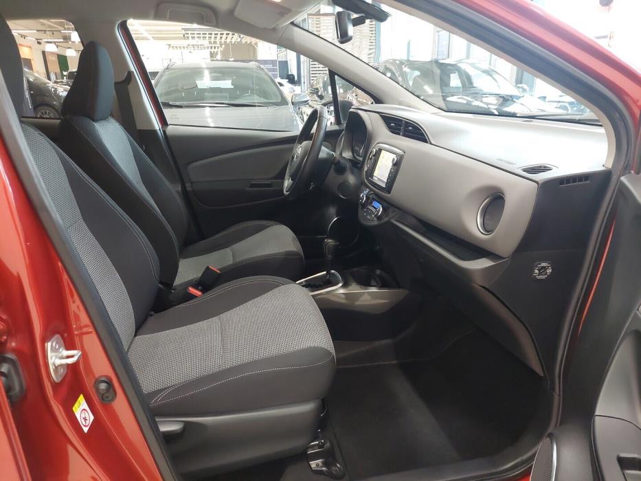 TOYOTA Yaris 2014
