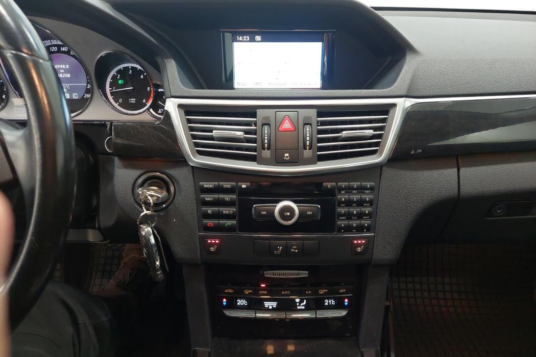 MERCEDES-BENZ E 2009