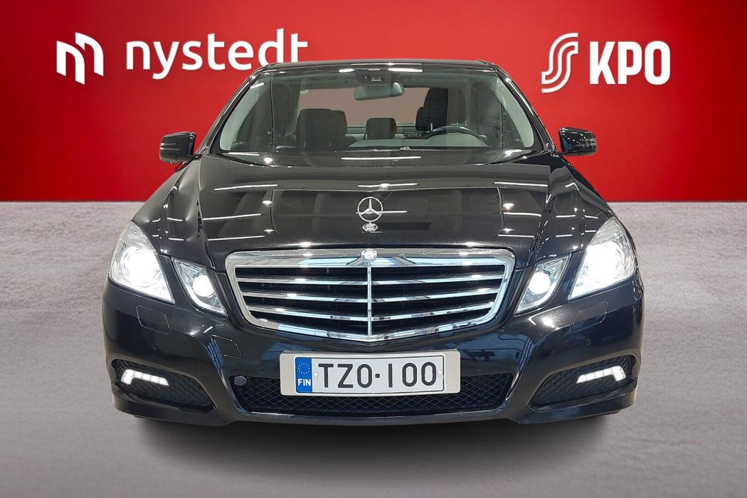 MERCEDES-BENZ E 2009