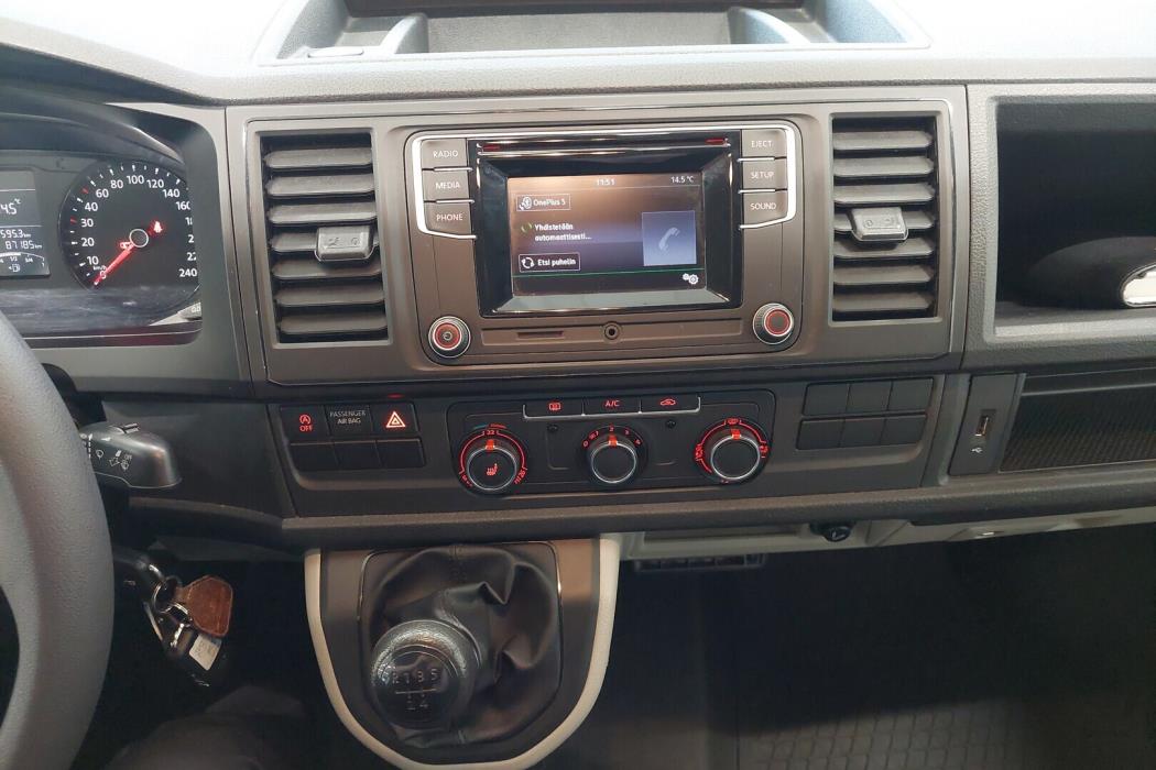 VOLKSWAGEN Transporter 2017