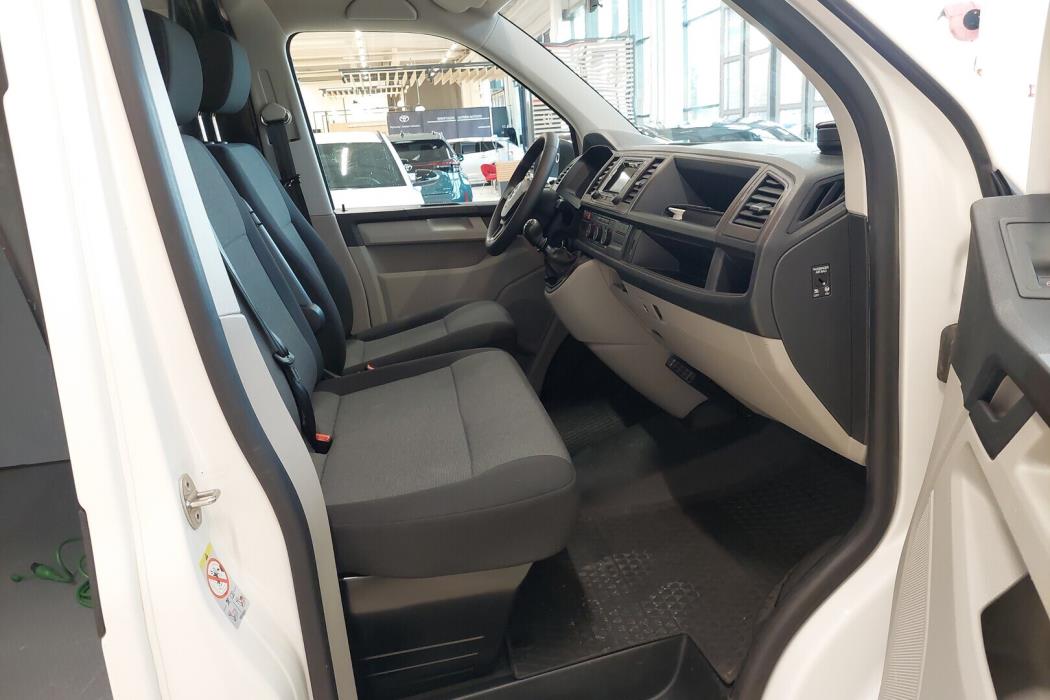 VOLKSWAGEN Transporter 2017