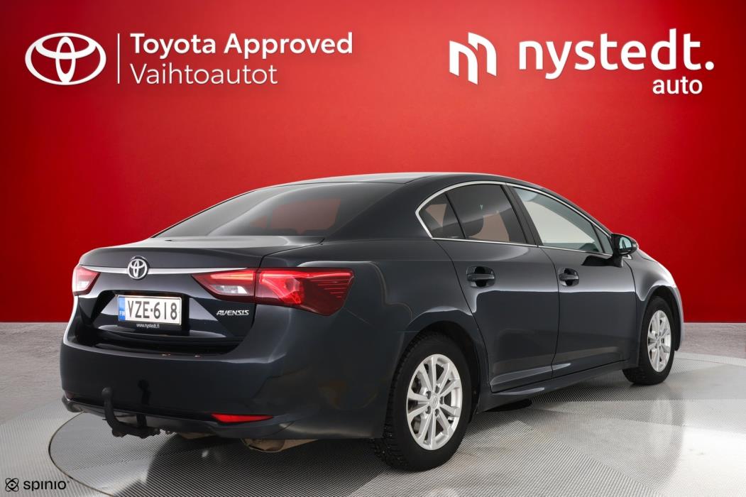 TOYOTA Avensis 2017