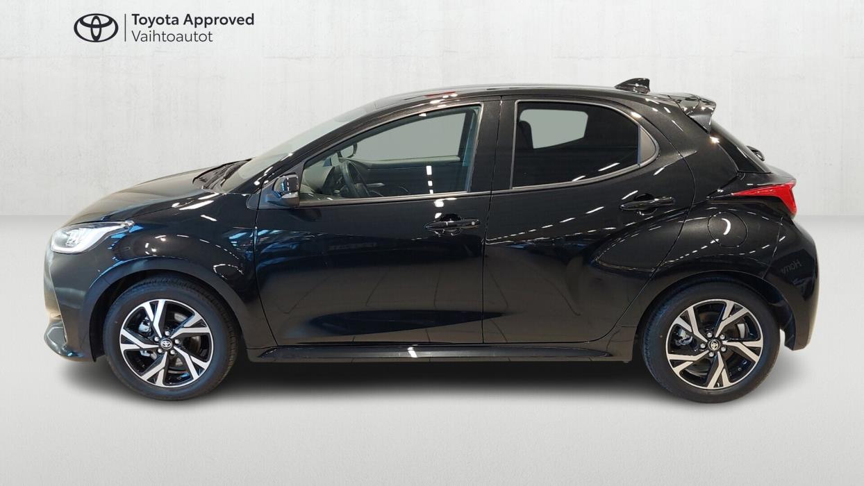 TOYOTA Yaris 2024