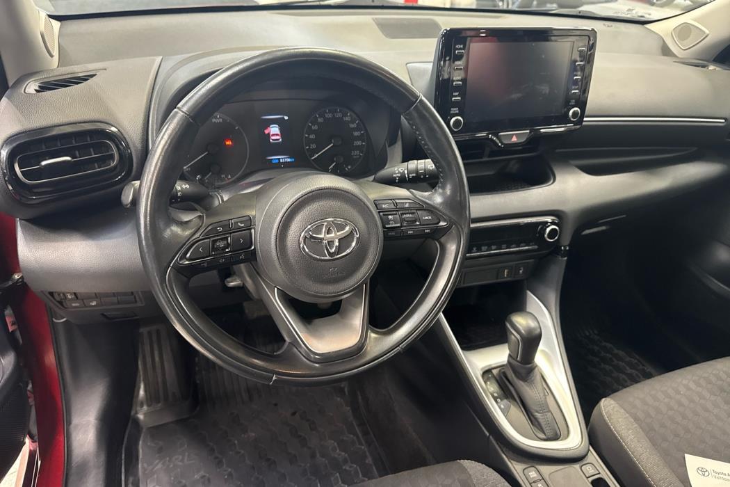 TOYOTA Yaris 2021