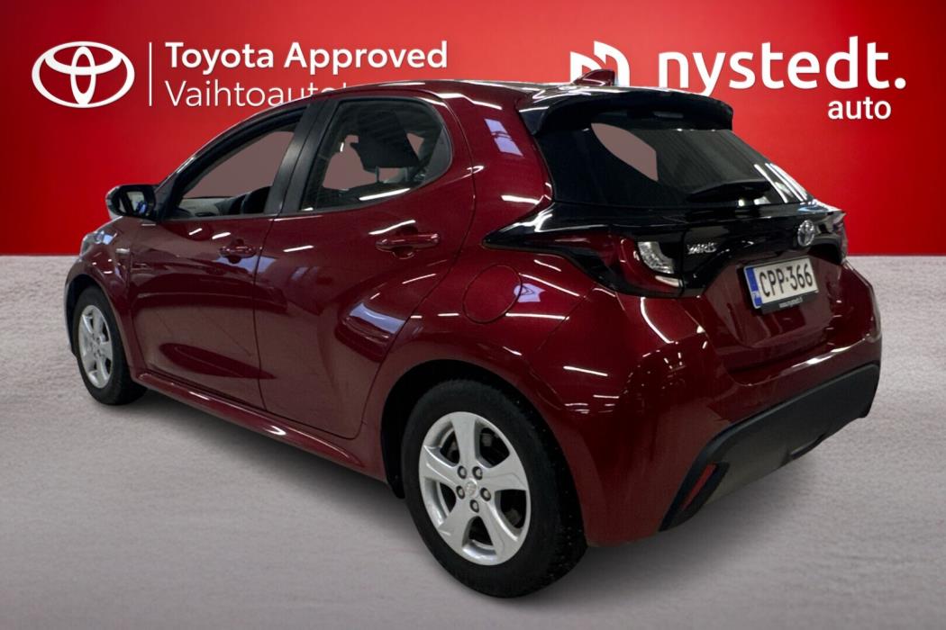 TOYOTA Yaris 2021
