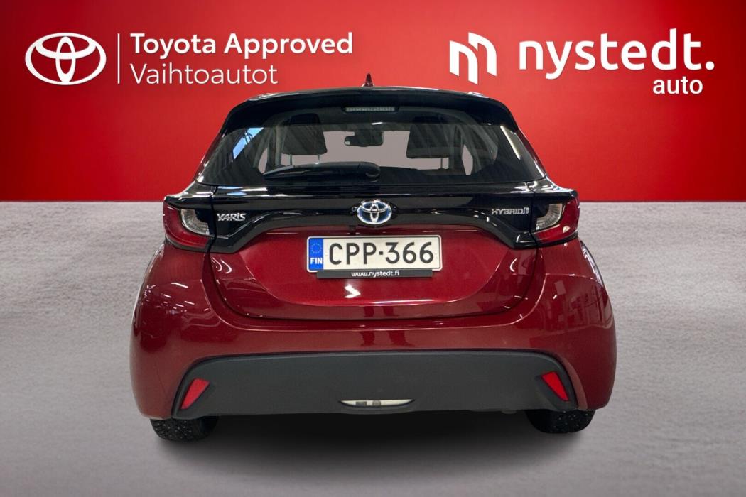 TOYOTA Yaris 2021