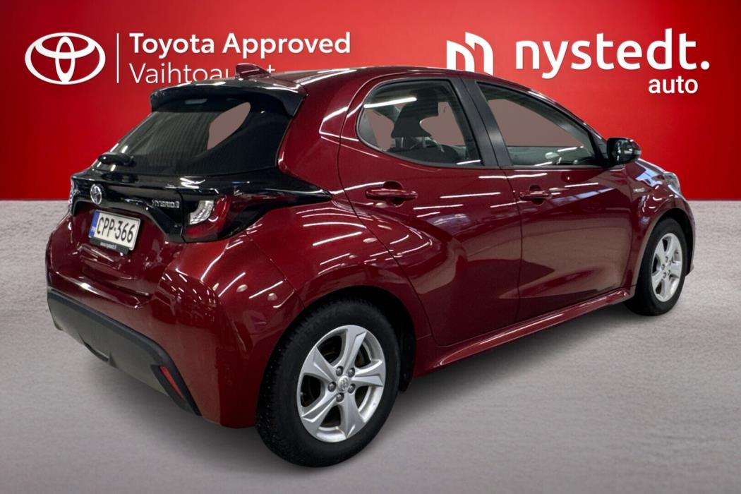 TOYOTA Yaris 2021