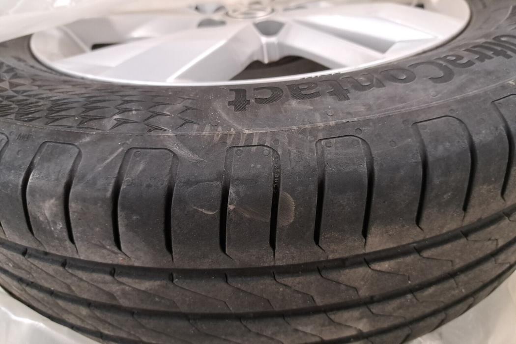 VOLKSWAGEN Polo 2020