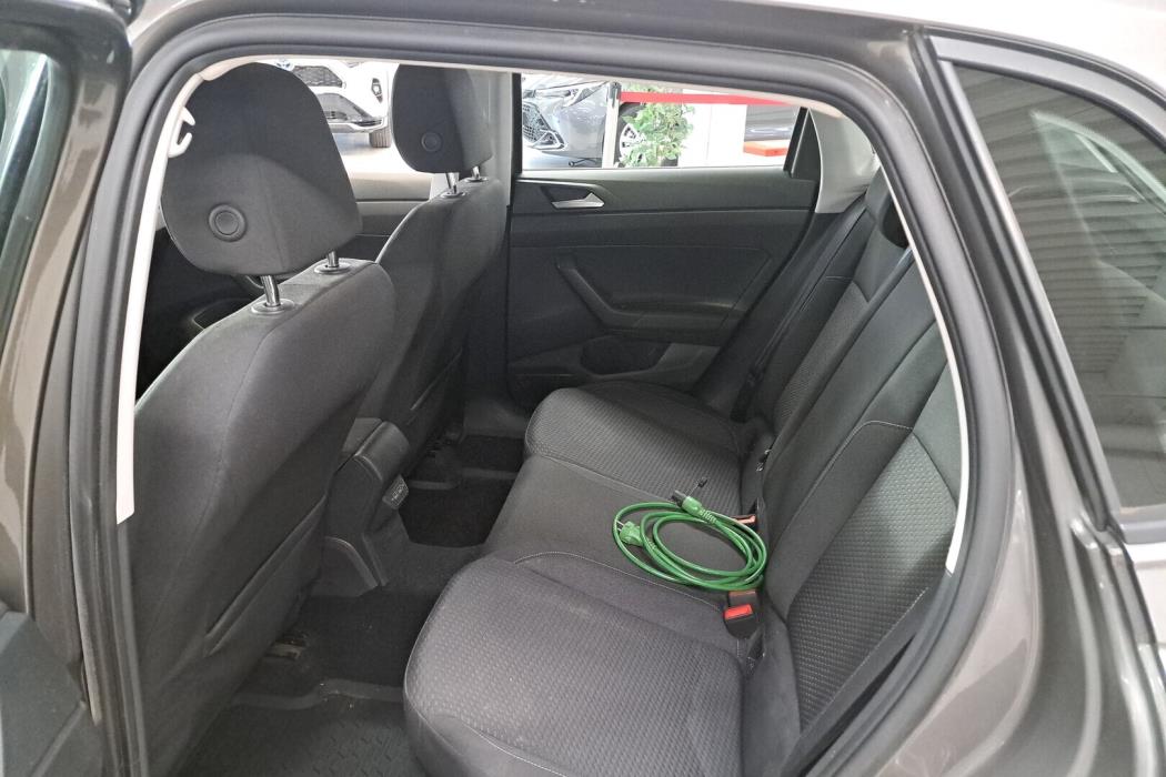 VOLKSWAGEN Polo 2020