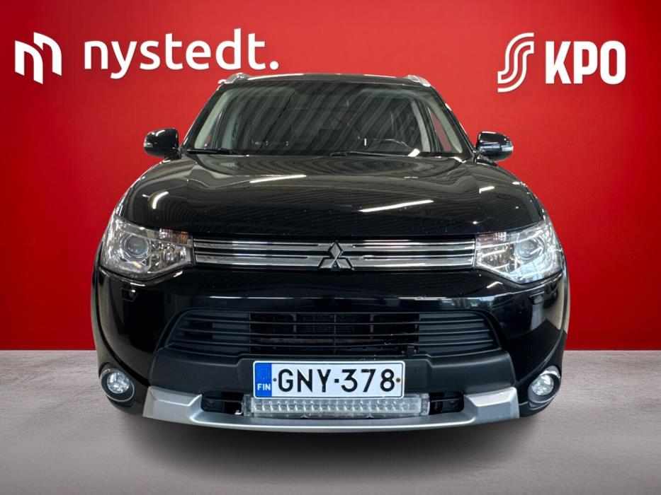 MITSUBISHI Outlander PHEV 2015
