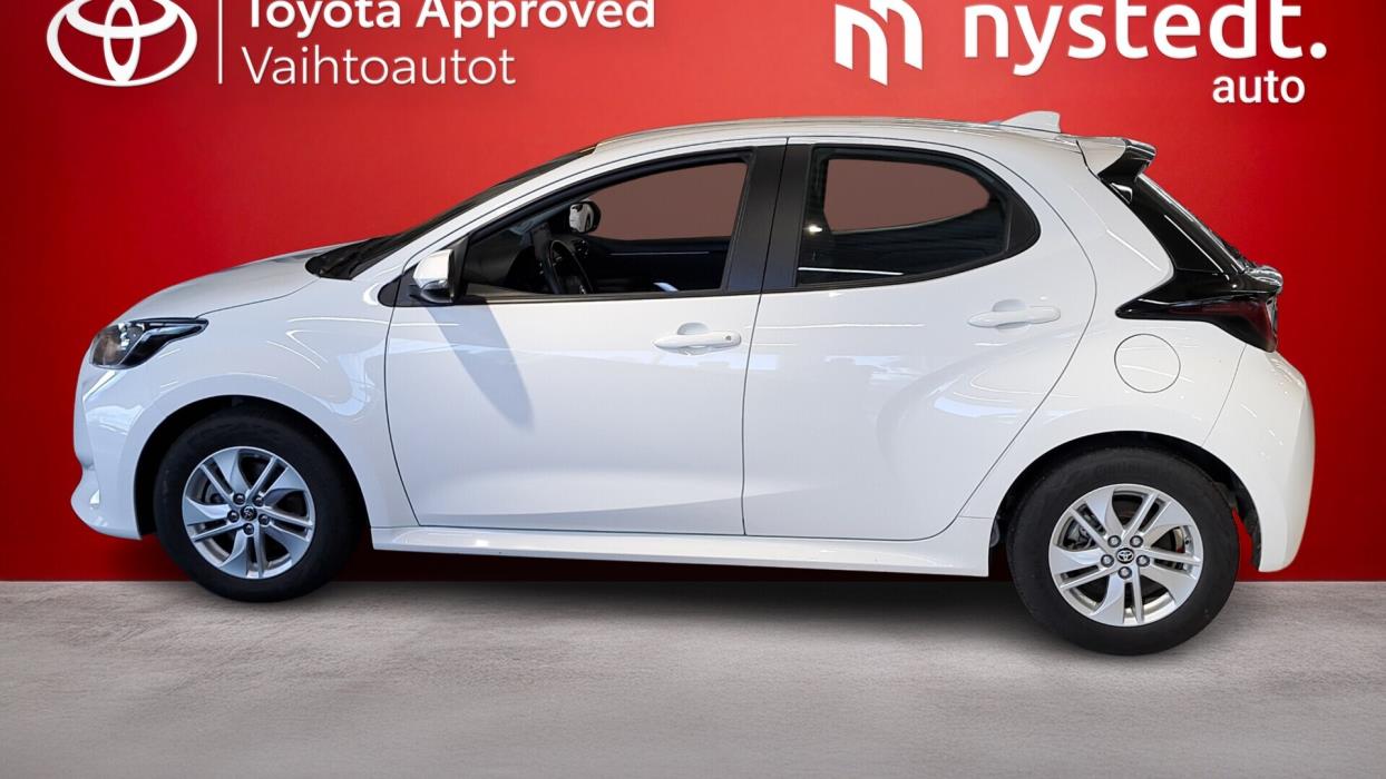 TOYOTA Yaris 2024