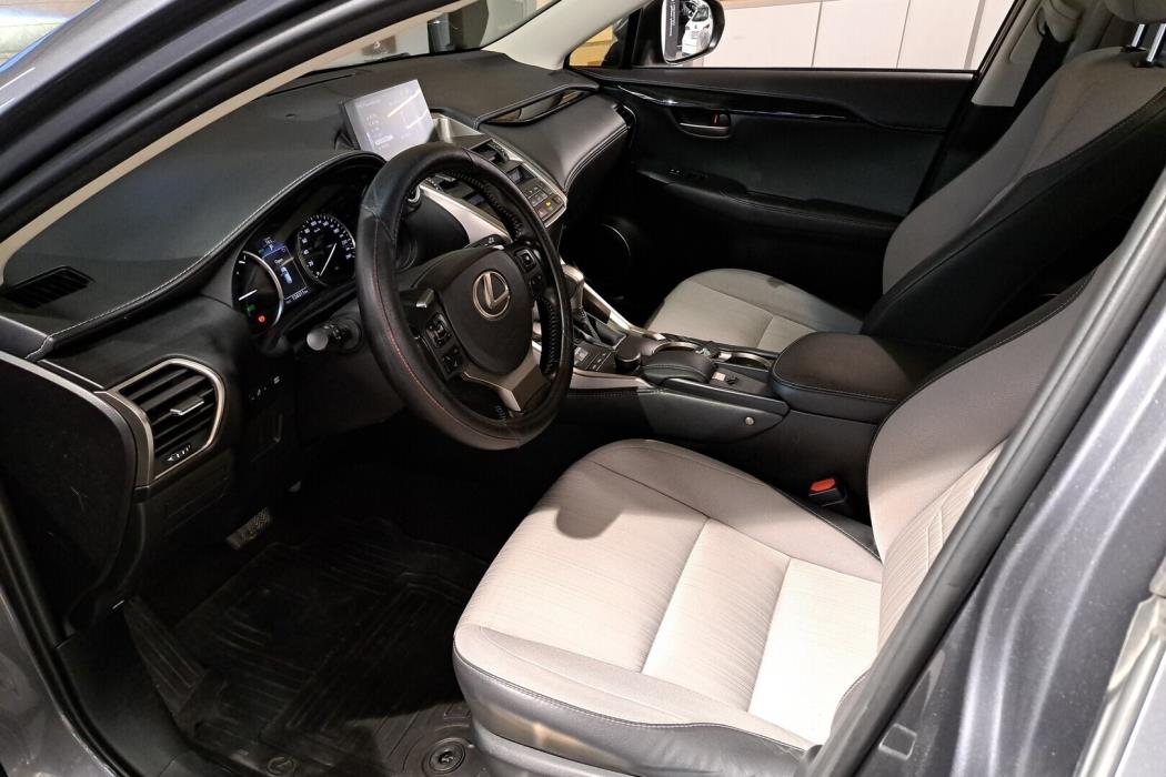LEXUS NX 2017