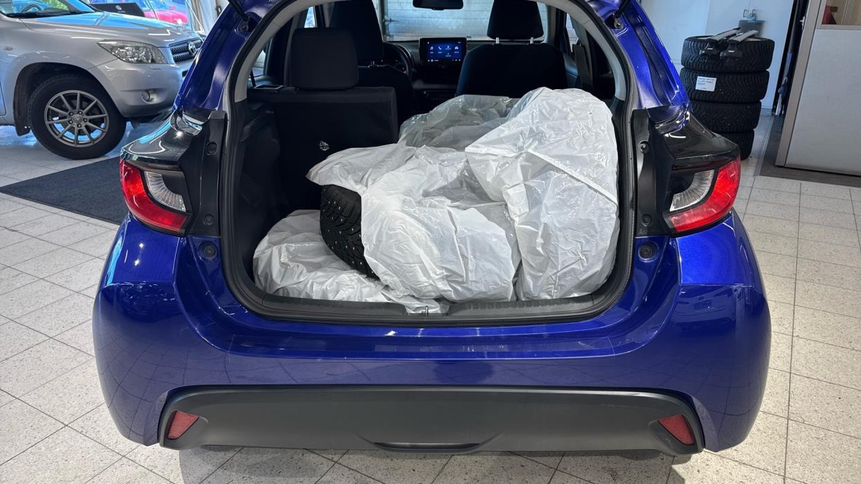 TOYOTA Yaris 2024