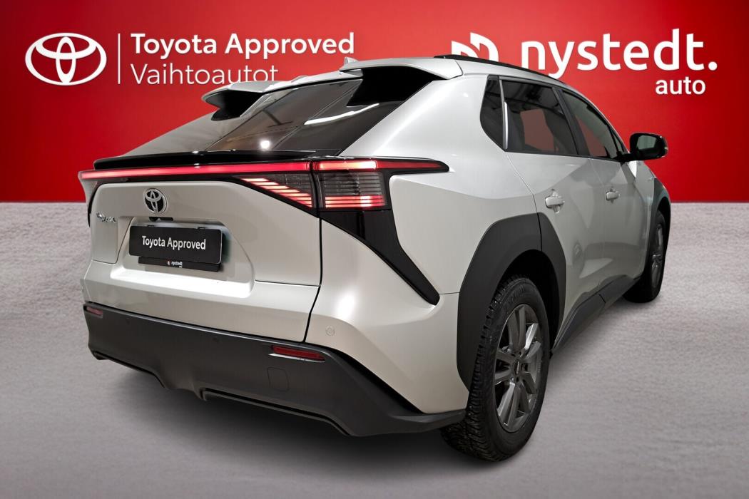 TOYOTA BZ4X 2024