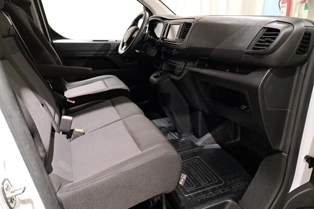 TOYOTA Proace 2023
