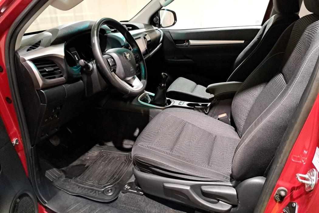 TOYOTA Hilux 2020