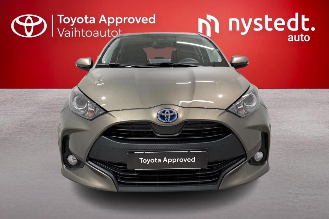 TOYOTA Yaris 2021