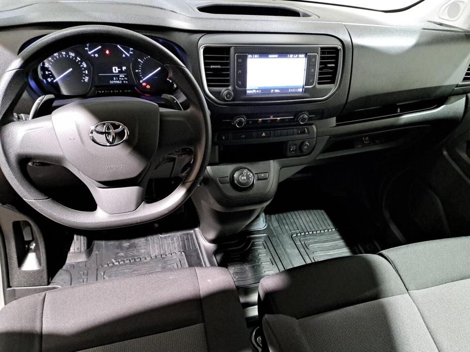 TOYOTA PROACE 2023