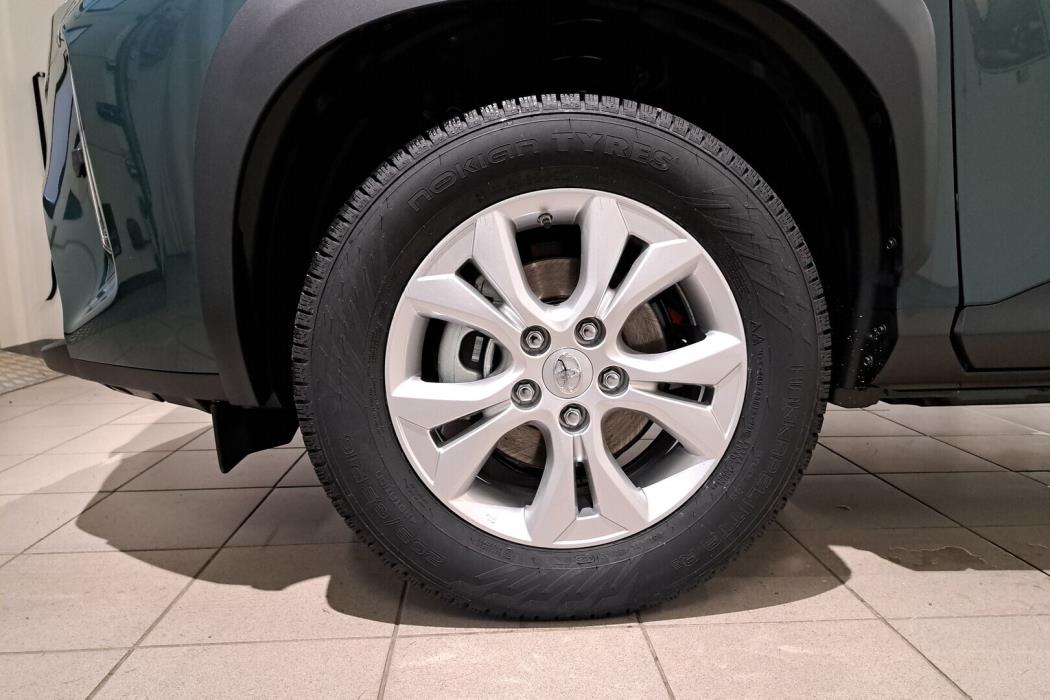 TOYOTA YARIS CROSS 2025