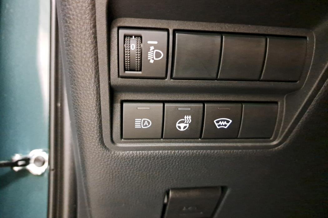 TOYOTA YARIS CROSS 2025