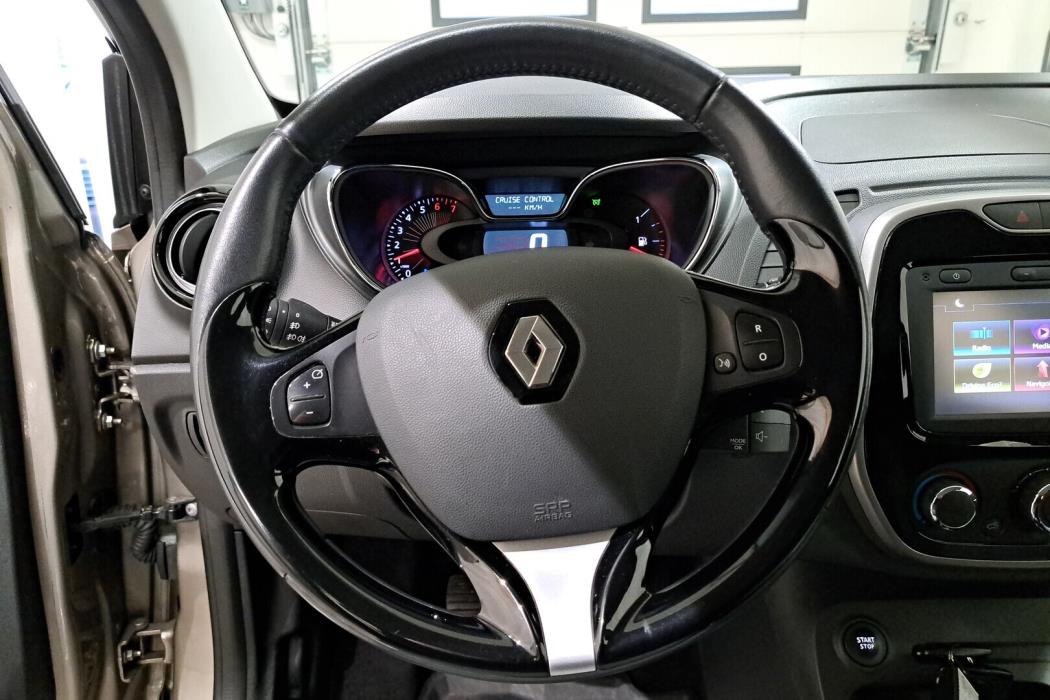 RENAULT Captur 2016