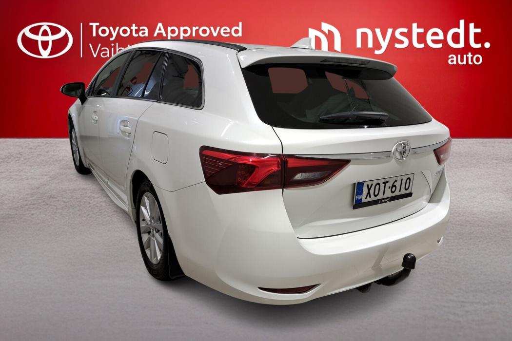 TOYOTA Avensis 2018