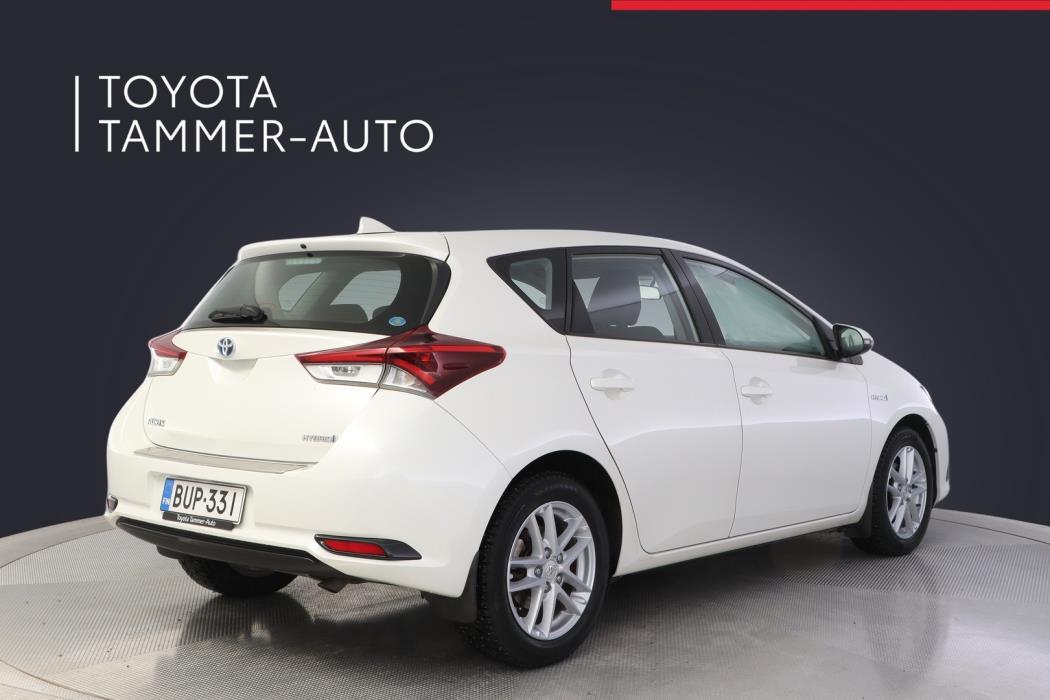 TOYOTA Auris 2017