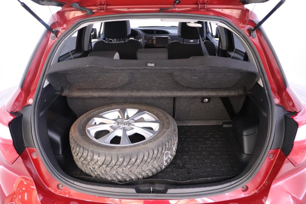 TOYOTA Yaris 2019