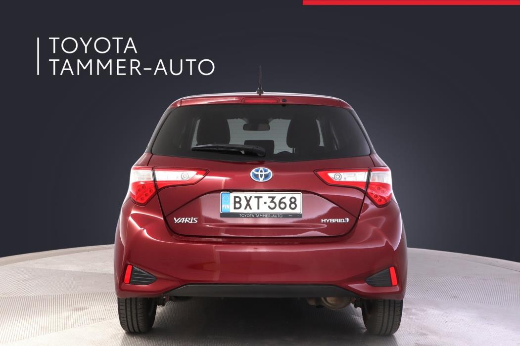 TOYOTA Yaris 2019