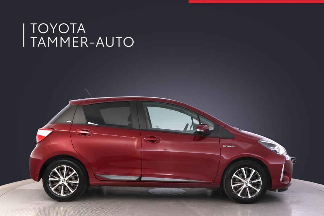 TOYOTA Yaris 2019