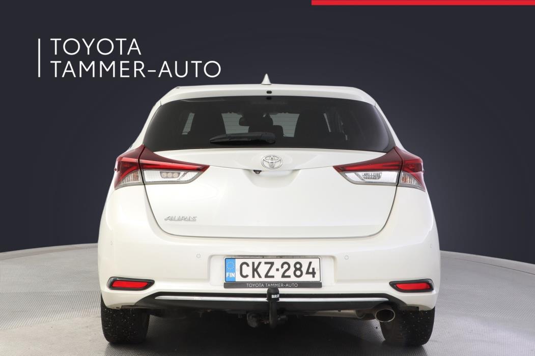 TOYOTA Auris 2018