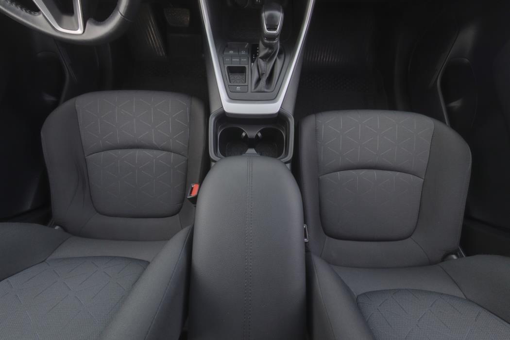 TOYOTA RAV4 2019