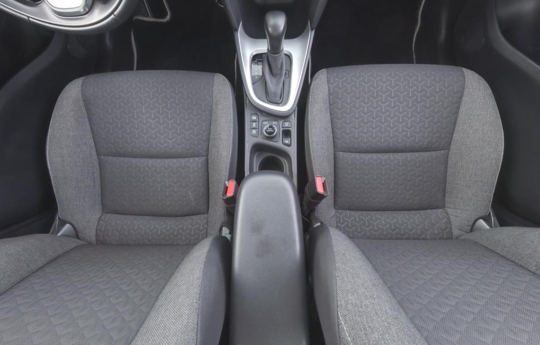 TOYOTA Yaris Cross 2023
