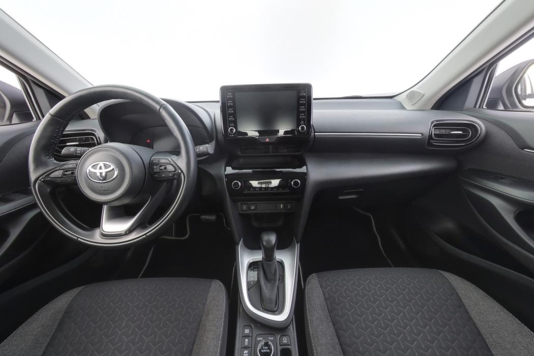TOYOTA Yaris Cross 2023