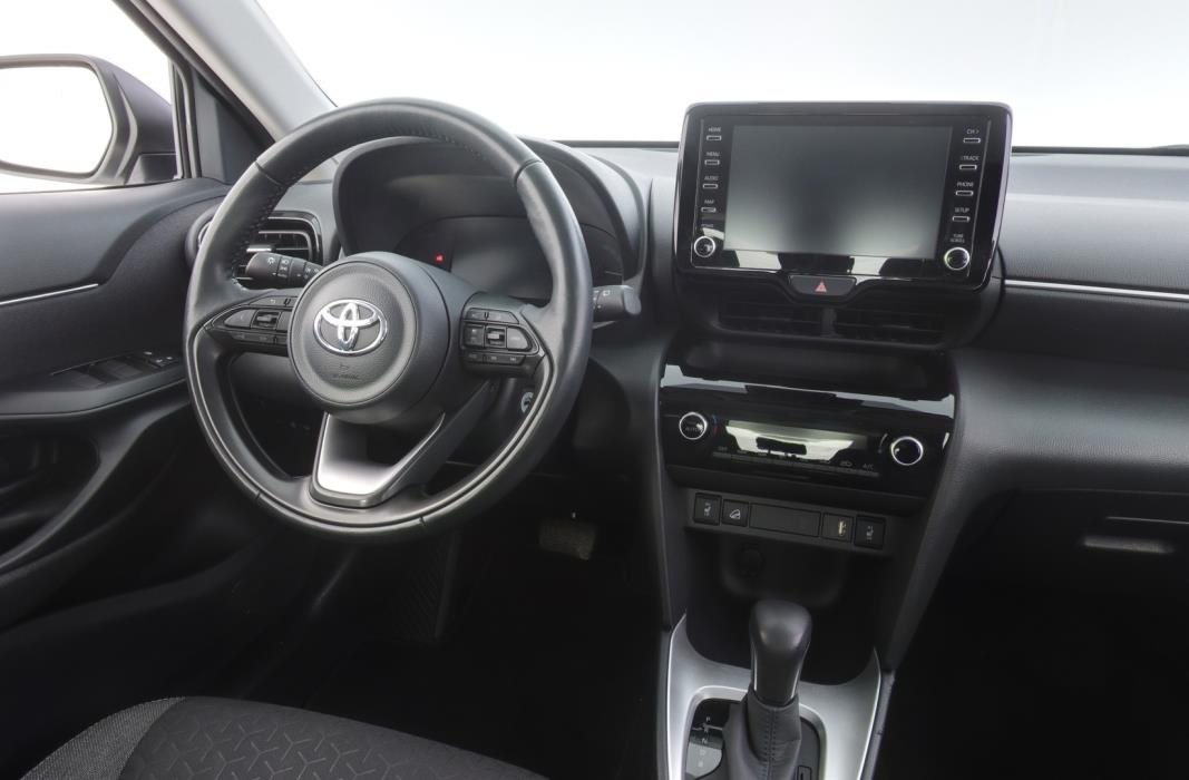 TOYOTA Yaris Cross 2023