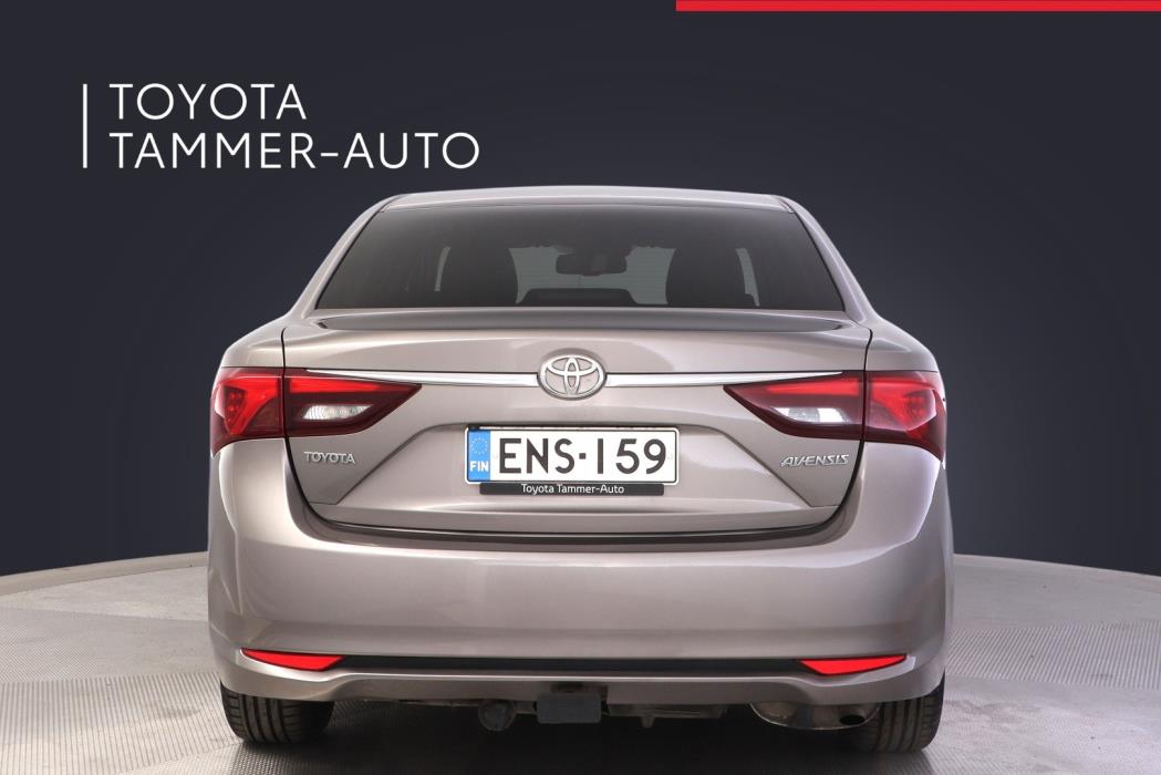 TOYOTA Avensis 2015