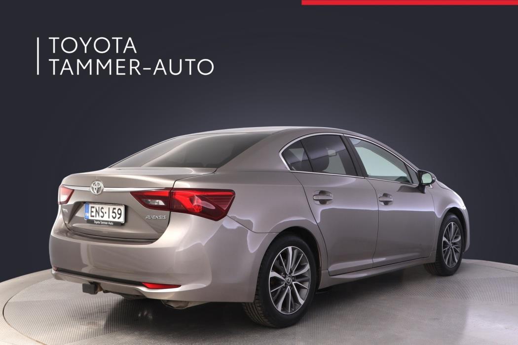 TOYOTA Avensis 2015