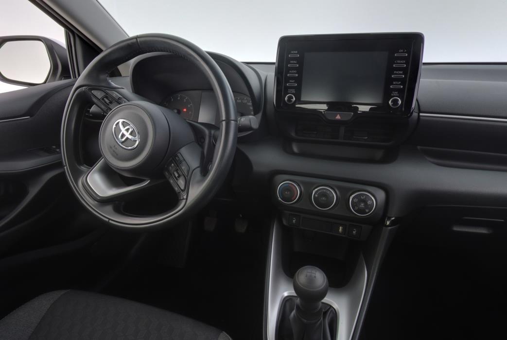 TOYOTA Yaris 2023