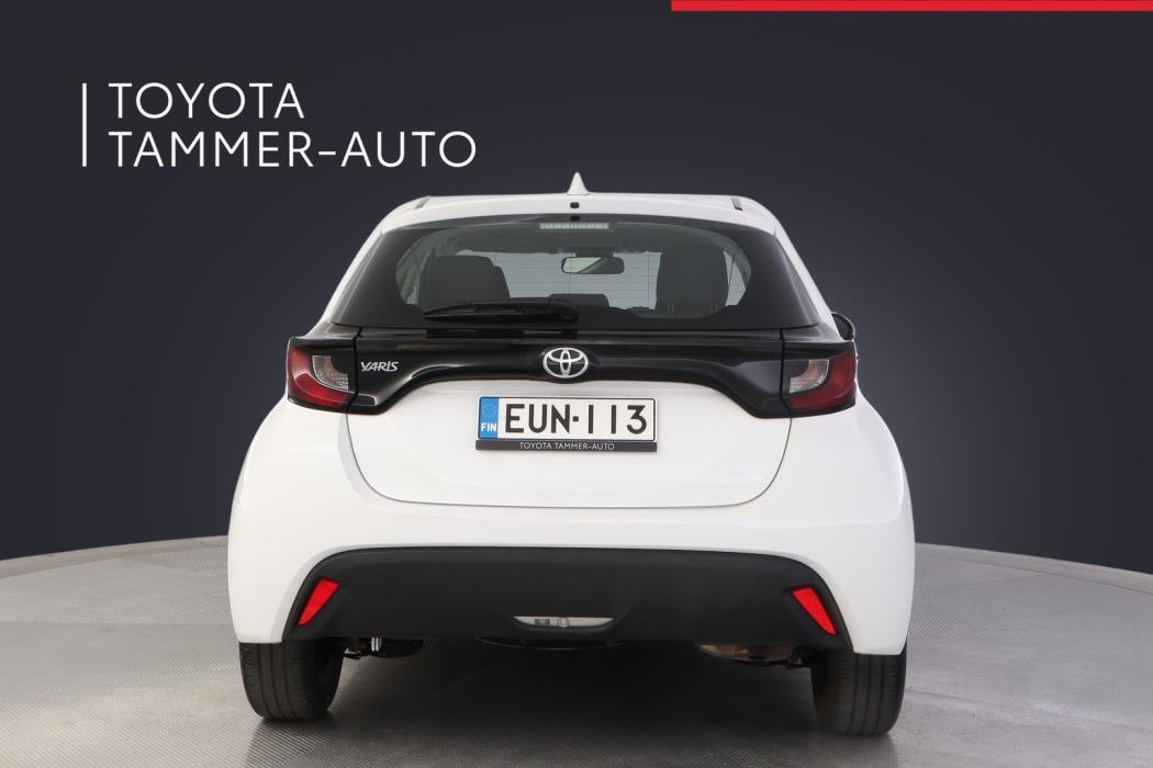 TOYOTA Yaris 2023