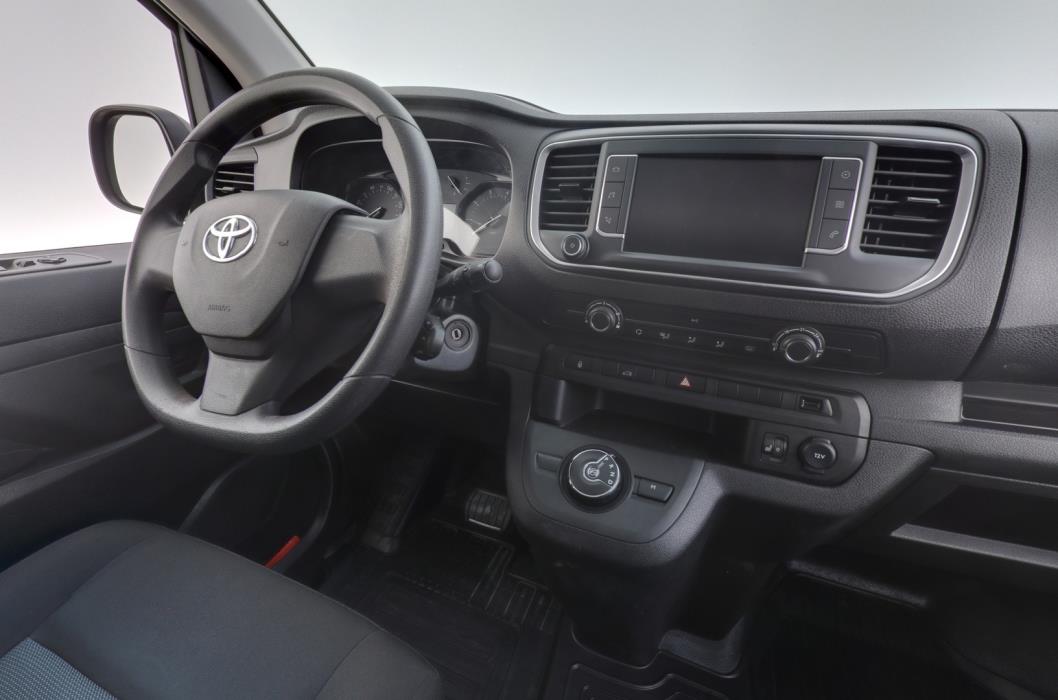 TOYOTA Proace 2023