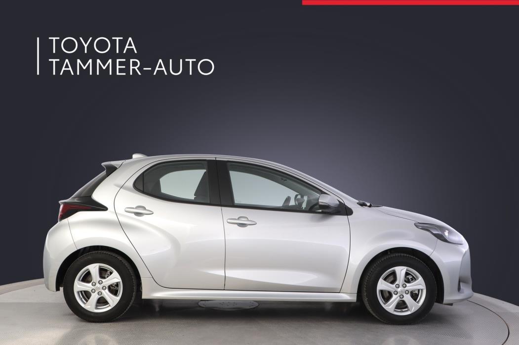 TOYOTA Yaris 2023