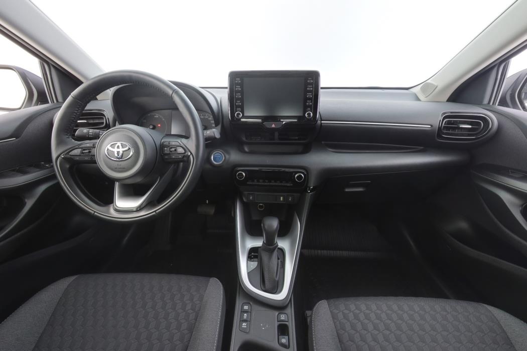 TOYOTA Yaris 2023