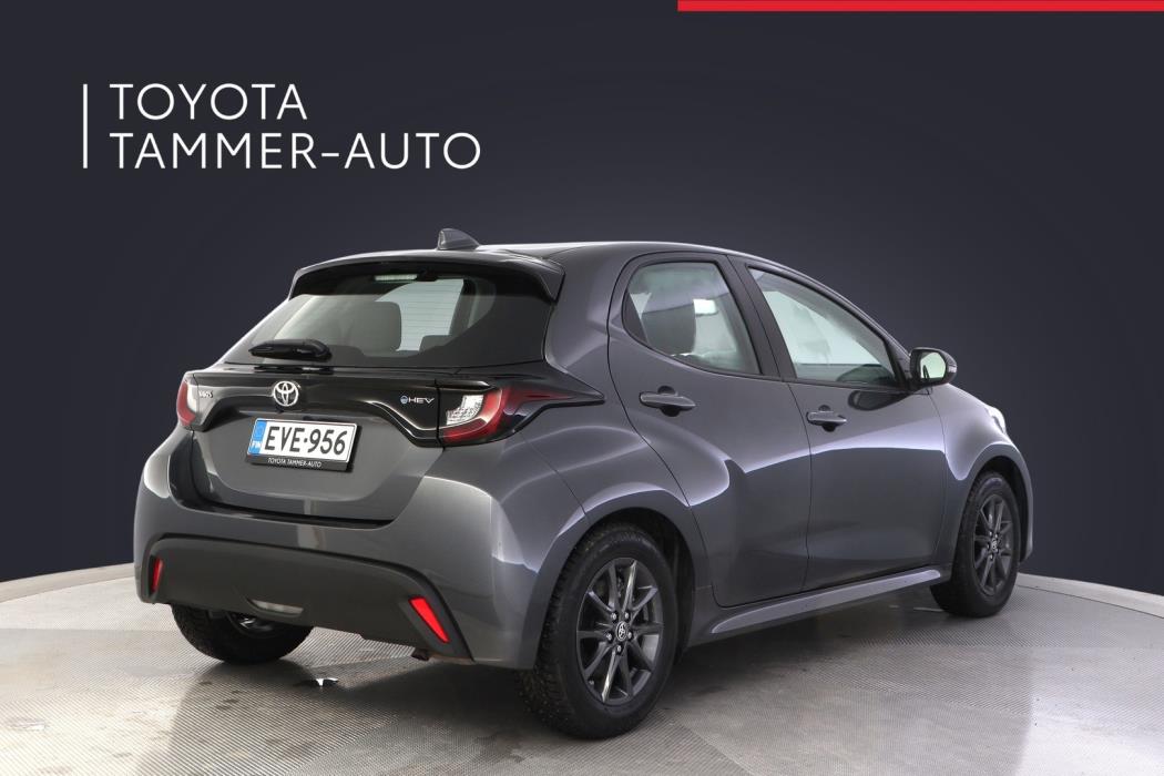 TOYOTA Yaris 2024