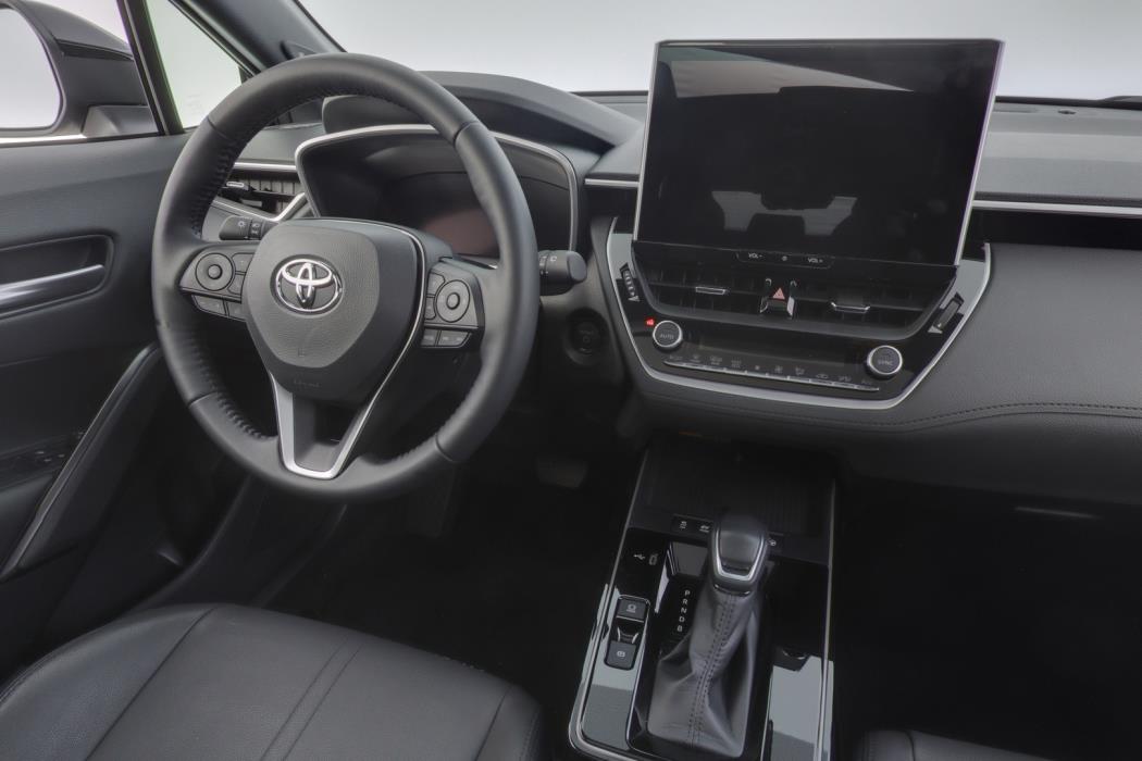 TOYOTA Corolla Cross 2025