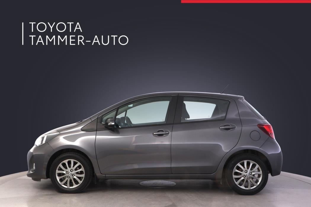 TOYOTA Yaris 2017