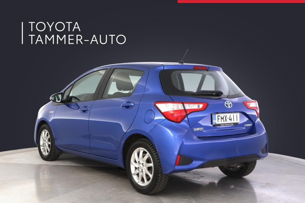 TOYOTA Yaris 2017