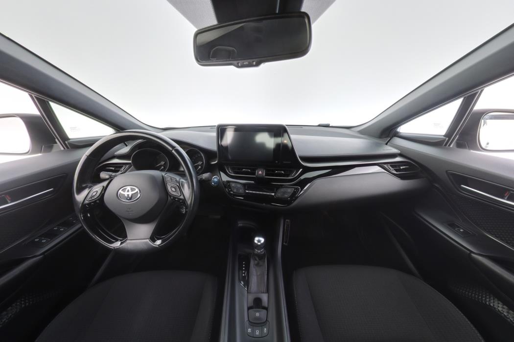 TOYOTA C-HR 2018